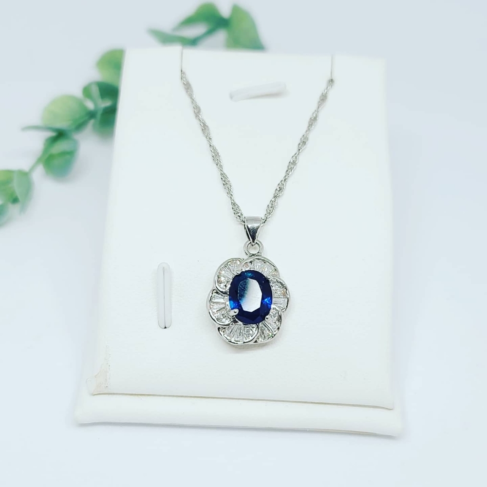 Dark Blue Rhinestones Pendant with a chain